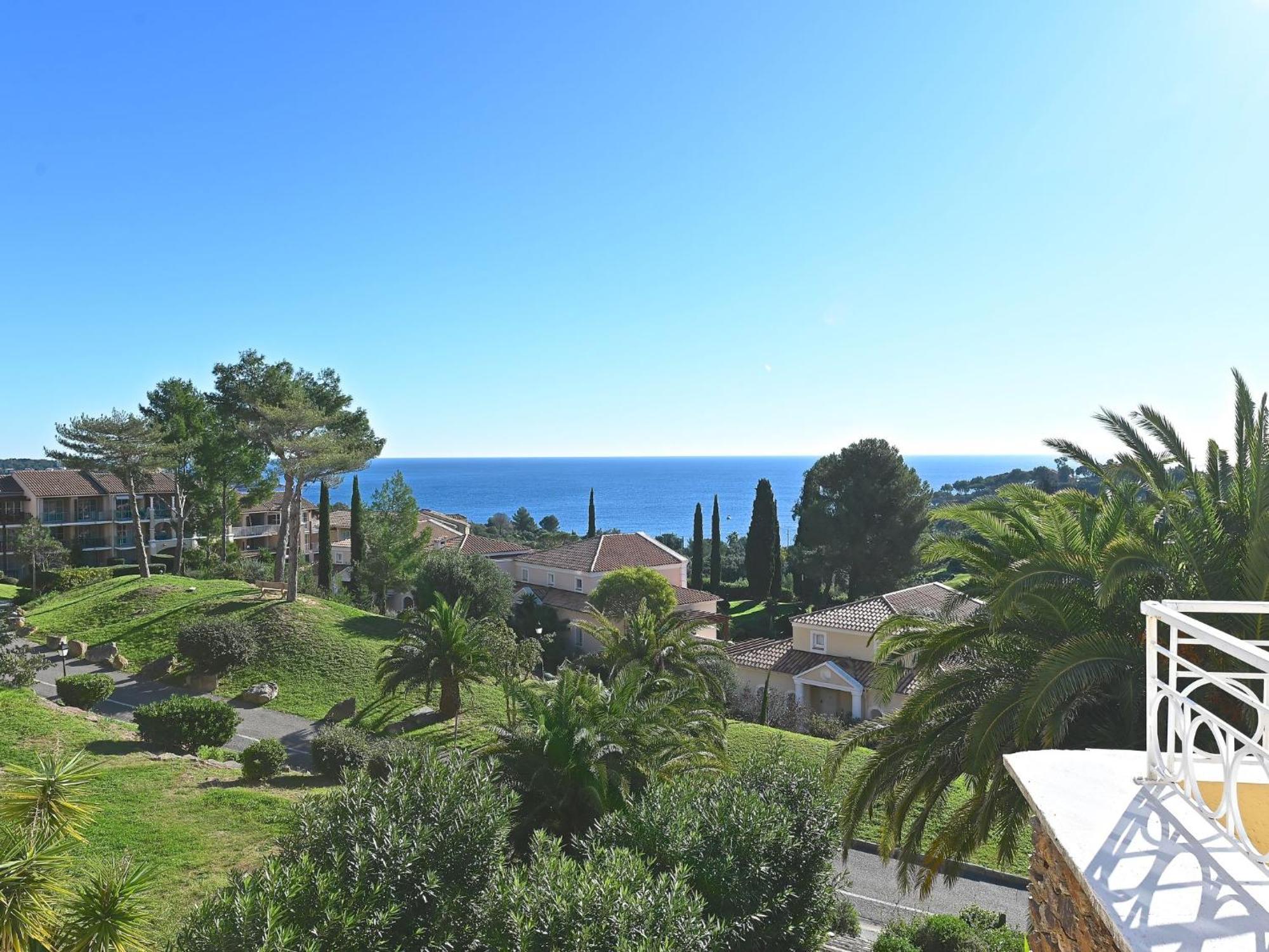 Apartment Village Cap Esterel - Le Village-52 By Interhome Сен-Рафаэль Экстерьер фото